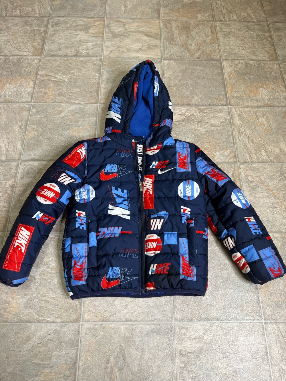 Nike Navy Blue Kids' Logo Graphic Puffer Jacket with Red & Light Blue Accents